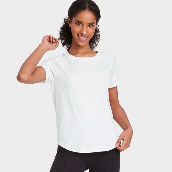 NWT All in Motion Essential Crewneck Short Sleeve T-shirt - Picture 2 of 7